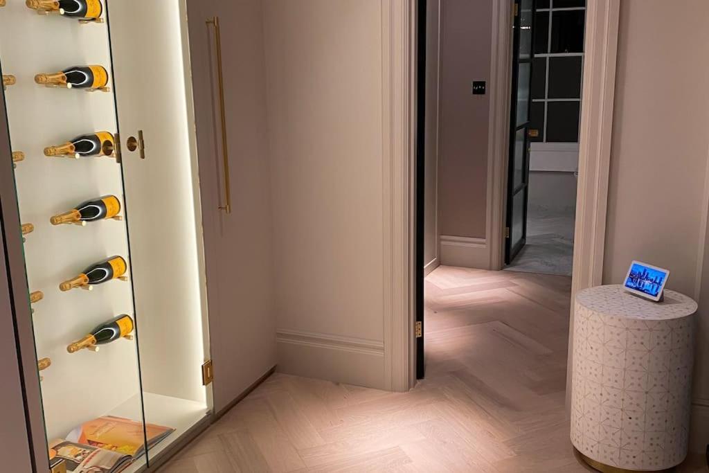 Luxury Georgian Apartment - 5 Minute Walk To Spa Бат Экстерьер фото